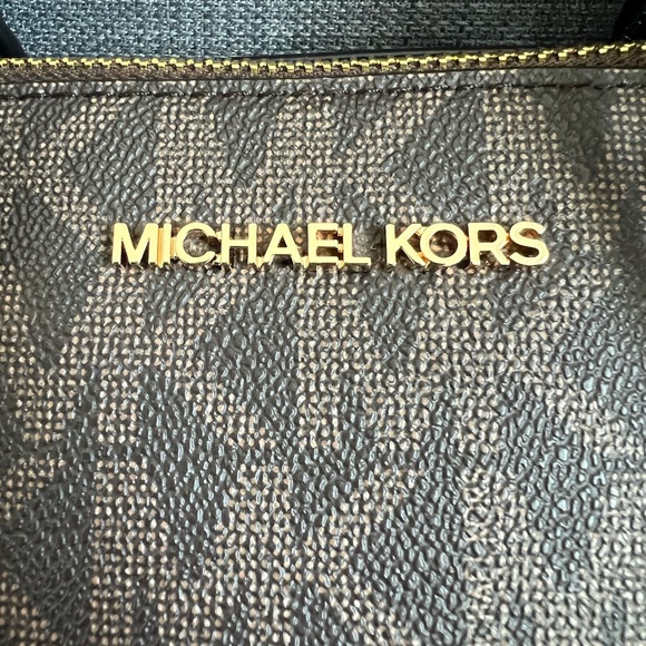NWT MICHAEL KORS CORALINE MEDIUM MESSENGER SATCHEL - Picture 7 of 9